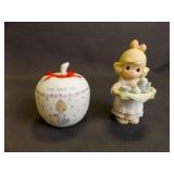 Precious Moments 1993 "Love Never Fails" Apple