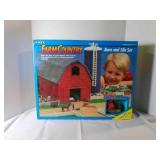 ERTL 117 piece Farm Country Barn and Silo set