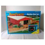 ERTL 70 piece Farm Country Machine Shed set