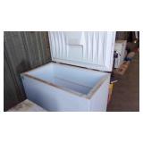 CHEST TYPE DEEP FREEZE, WORKS, 4