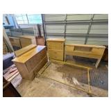 Wood Bedroom Set, 2 dressers, full bed