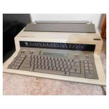 Canon AP 350 Electric Typewriter, powers on