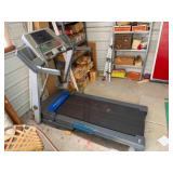 Pro-Form XP Crosswalk 580 Treadmill- powers on
