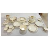 Vintage Universal Potteries "Camwood Ivory" Oven