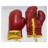 Vintage Everlast Lace Up 16 Oz Boxing Gloves
