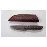 Straight Back Knife With Sheath