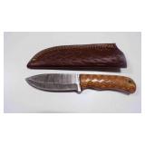 Spear Point Knife With Sheath