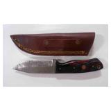 Spear Point Knife With Sheath