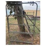 CHAIN LINK GATE 46" X 66"