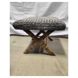 Woven stool, 20' x20', 17' tall