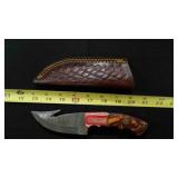 Gut Hook Knife With Sheath