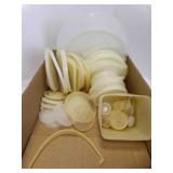 Mixed LOT of Vintage Tupperware Lids