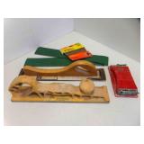 2 17" Long Hand Sanders - Round Disk Sand Paper