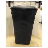 Hyper Tough 32 Gal. Wheeled Trash Can