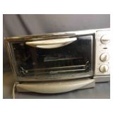 Oster Toaster Oven W/ Instructions -Powers ON