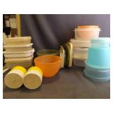 Mixed Lot of Rubbermaid Bowls Assorted Colors