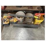 fence insulators, stays