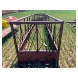 Steel hay feeder