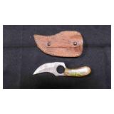 Finger Hole Skinner Knife With Sheath