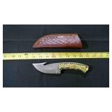 Gut Hook Knife With Sheath