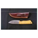 Spear Point Knife With Sheath