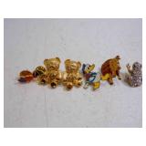 7 Pin Backs - Donald Duck - Gold Tone Bears