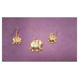 Vintage Gold Tone Elephant Necklace Pendant &