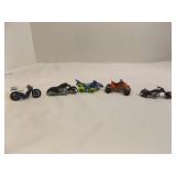 5 Hot wheel Motorcycles Matel Inc. Made in China,