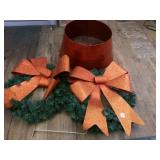 Metal Christmas Ring, 2- Wreaths w/Bows