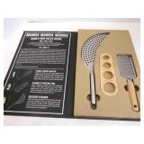 Italian Cooking Gift-Grater, Portion Tool, Straine