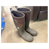 MUCK BOOTS - SIZE 11