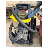 STANLEY 8 GALLON SHOP VAC