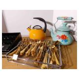 Tea Kettles (2), Gold Milan Flatware Set
