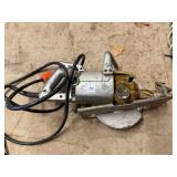 7 1/4' Skilsaw- powers on