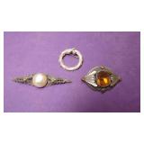 Vintage Brooch Amber or Topaz Colored Glass Stone