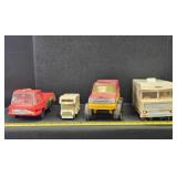 4 model vehicles; Winnebago Chieftan (15")