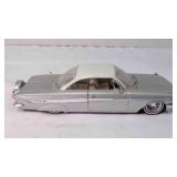 1961 Chevrolet Impala diecast model car 1:24