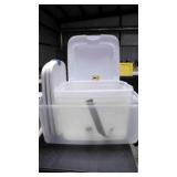 4 clear storage bins/tubs w lids