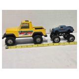 2 diecast toy vehicles; Tootsietoy Desert Rat 4x4