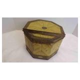 Vintage Loose-Wiles Sunshine Biscuit Co Tin w/Lid