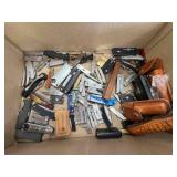 ASSORT. OF KNIVES