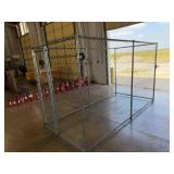 Chain-link Pen