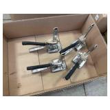 LABOR SAVING ARM JACK