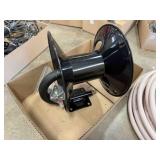 WALL MOUNT HOSE REEL