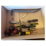 SCREWDRIVERS, PRY BAR
