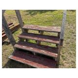 WOOD STEPS 4