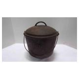 Antique Cowboy Cast Iron Kettle Pot w/Lid & Bail