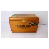 Vintage Imported Flo Fina 8-5-8 Cedar Cigar Box