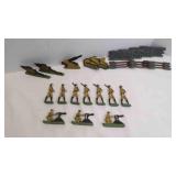 Vintage LEAD Flat Army Soldiers, Rock Wall & Fence