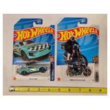 2 Hot Wheels Sports models